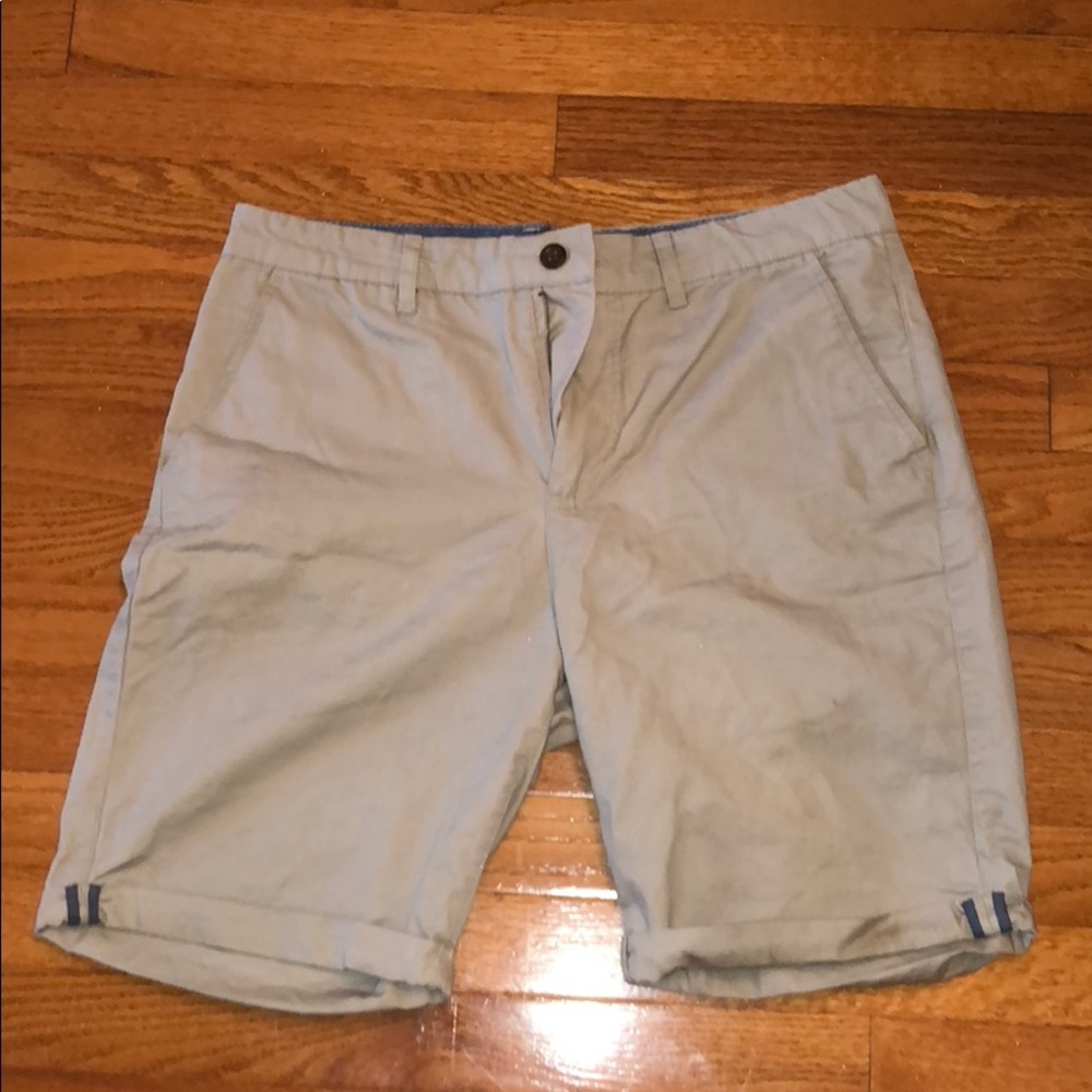 21 Men Shorts (An American Brand)